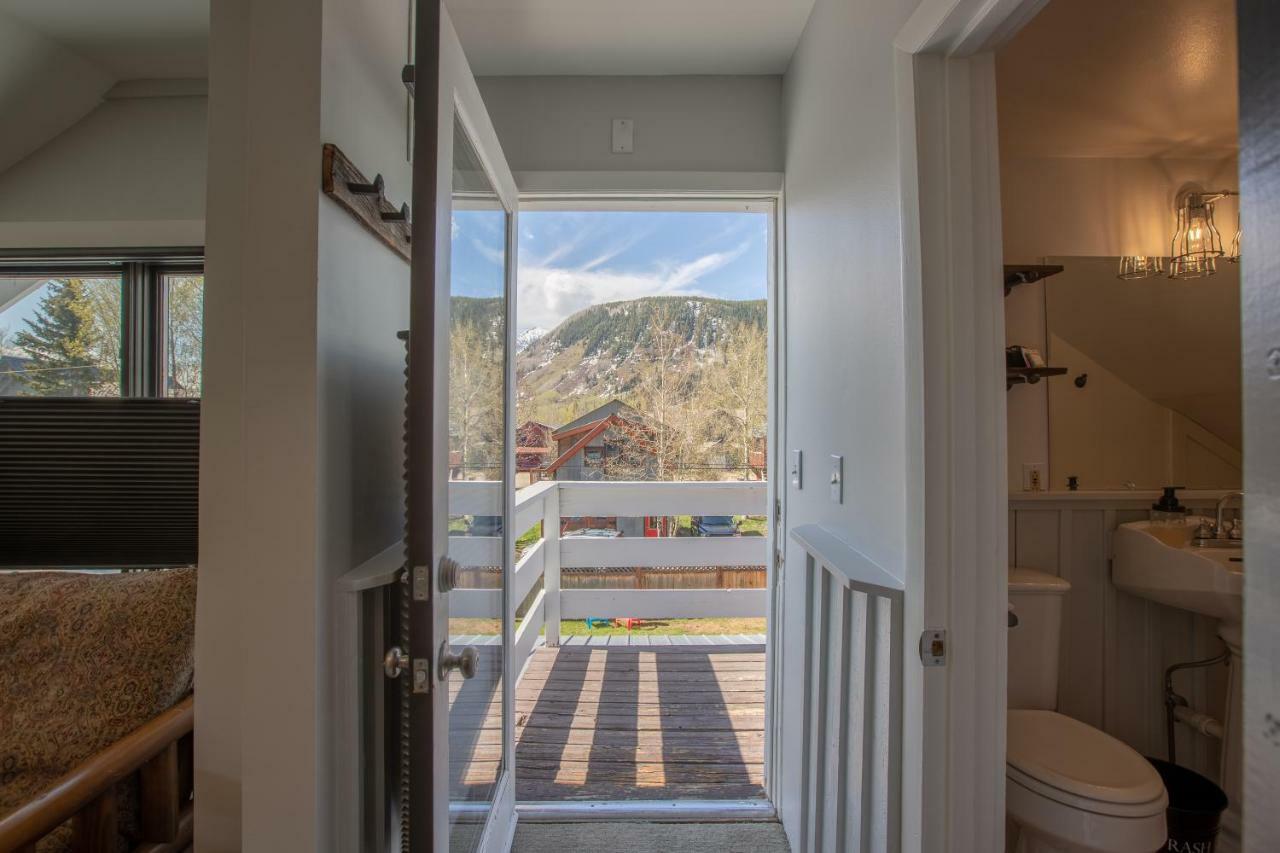 Purple Mountain Bed & Breakfast & Spa Crested Butte Exterior photo