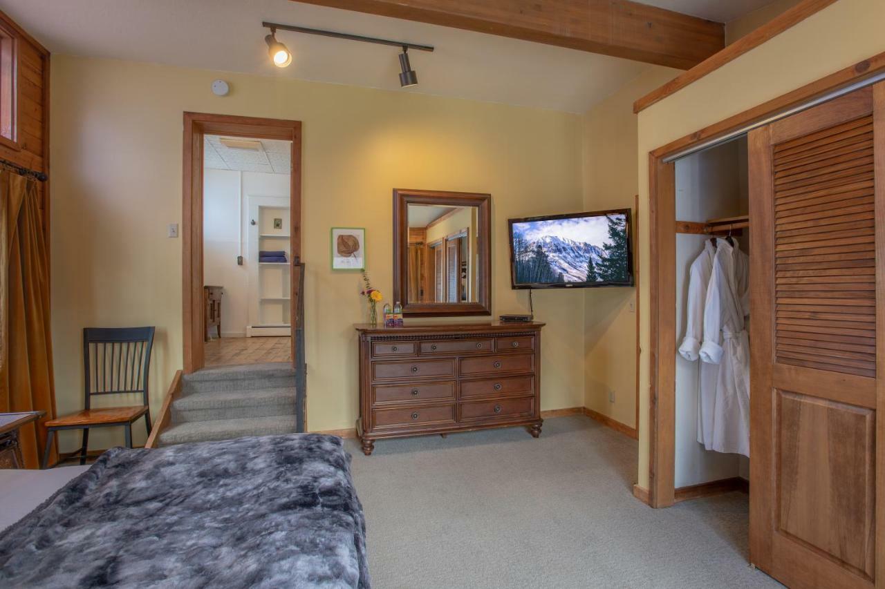 Purple Mountain Bed & Breakfast & Spa Crested Butte Exterior photo